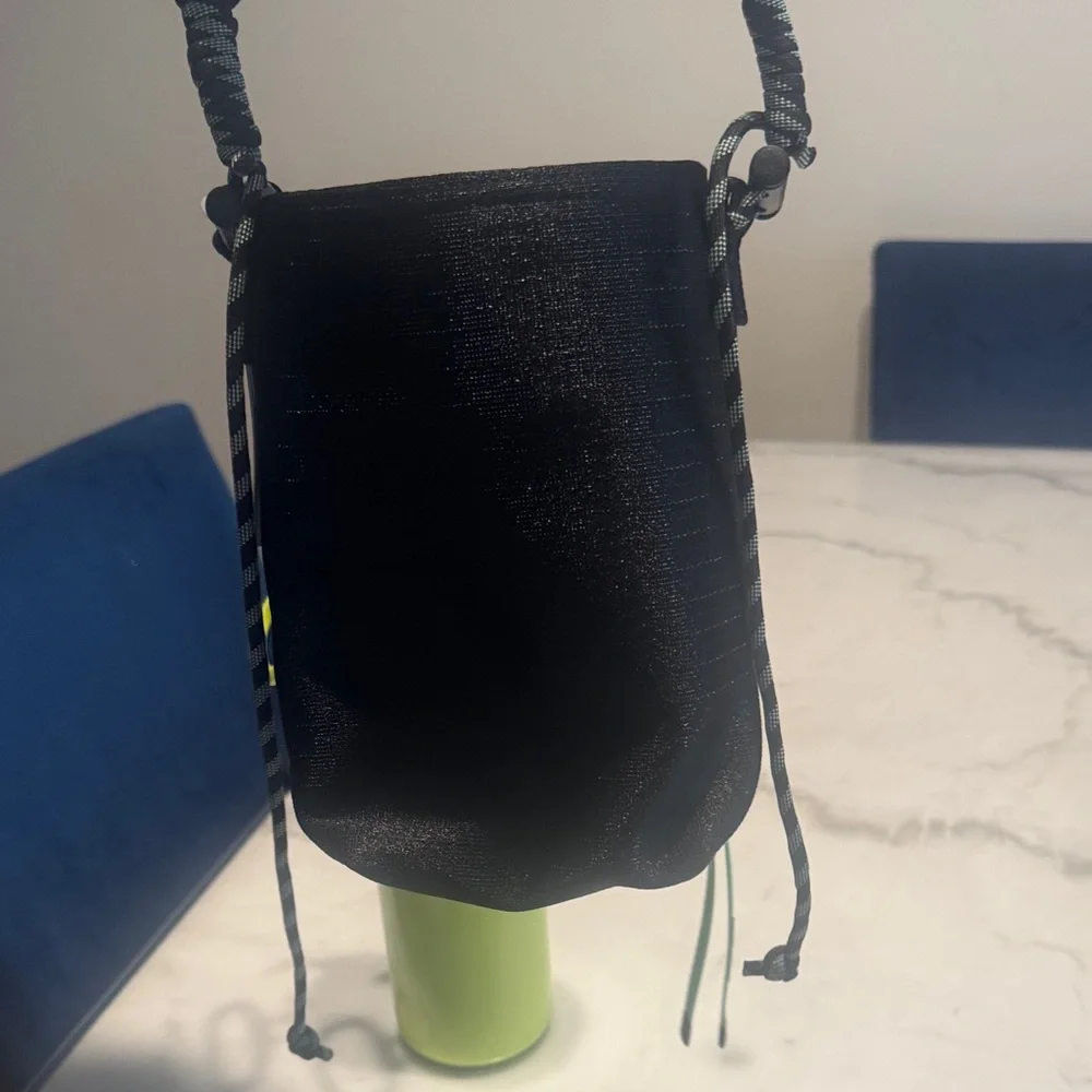lululemon athletica Black Mini Bag with lime green water bottle - Picture 8 of 8